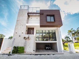 Casa en Venta en La Laguna  Puerto Cancun