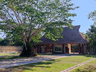 Terreno en venta zona Country en privada Puerta del Mayab Mérida Yucatán