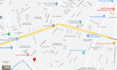 Venta de Casa FACIL ACCESO (Timoteo Lozano y Torres Landa)