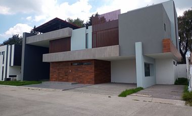 Amplisima residencia Metepec