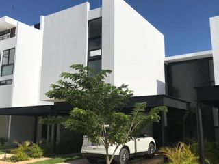 Casa en Renta en Privada Arcadia Residencial, Mérida Yucatán