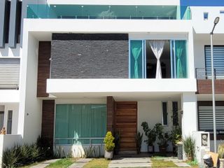 Se vende casa en Privada Paseos de la Herradura, Fraccionamiento La Herradura, Pachuca, Hidalgo
