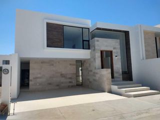 CASA EN VENTA EN FRACC. PALMA REAL TORREÓN, COAHUILA