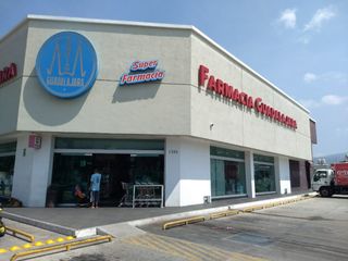 1 Local Comercial de 50m2 a un costado de Farmacia Guadalajara, V. Pedregal
