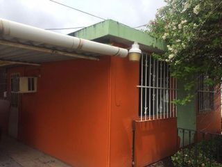 Renta de Local Comercial de 113 m2 en esquina de Av. Colegio Militar, Col. Petrolera, Minatitlán, Ver.