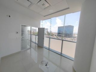 local comercial en renta, en león, gto.; excelente ubicación, servicios e instalaciones adecuadas para tu comodidad, disponible para coworking o call center o factible para cualquier giro. estacionamiento y seguridad 24/7.