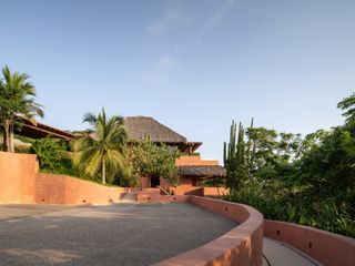 Villa en venta Zihuatanejo, Punta Garrobo