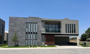 Casa Nueva en Venta, zona residencial San Mateo Atenco, Estado de México