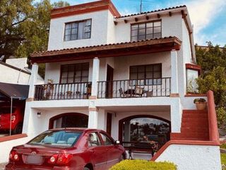 Casa en venta en Villas del Mesón con rec. en PB