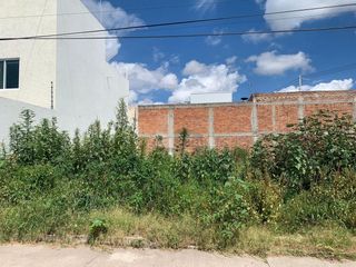 Terreno habitacional en venta en Jardines de San Antonio, Irapuato, Guanajuato