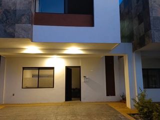 Casa AMUEBLADA en renta ubicada en Jardines de Alejandria al sur de Ags