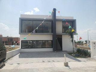 Preciosa Residencia en Tejeda, Villas el Roble, 3 Recamaras, Casa Club..