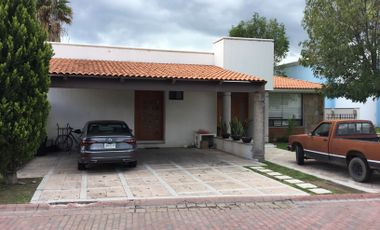 Bonita y amplia residencia en venta