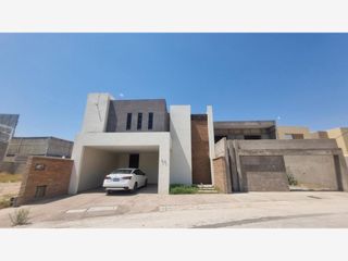CASA EN VENTA EN ALEBRIJES RESIDENCIAL TORREÓN, COAHUILA
