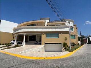 Preciosa y lujosa residencia en Venta, Fracc Santa Elena, Pachuca