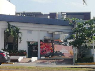 Increíble Edificio en Venta en Av. Ruiz Cortinez Boca del Río, Veracruz, cerca d