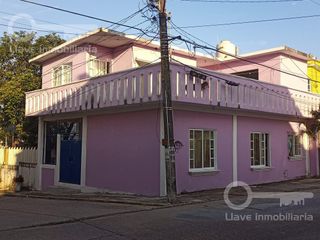 Casa en Venta en calle Gaviotas, esquina Calandrias, Col. Santa Isabel 2da. Etapa, Coatzacoalcos, Ver.
