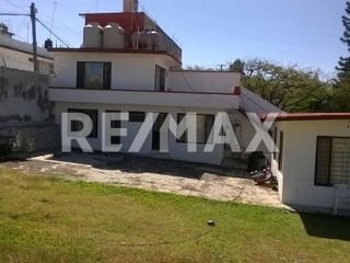 Casa en esquina Alfredo del Mazo, Col. Ixtapita en Ixtapan de la Sal  - (3)