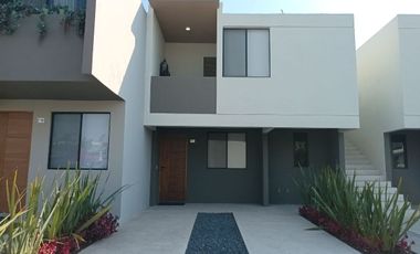 DUPLEX  NUEVOS EN CD MESETA,  PLANTA BAJA Y ALTA