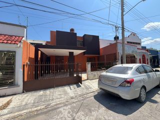 Casa en el Centro de Mérida, Muy cerca del Nuevo Parque de La Plancha