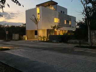 Venta casa para estrenar  en Paseo Country, Yuc Country Club, Mérida