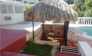 CASA EN VENTA PARA REMODELAR  FRACC MARINA BRISAS ACAPULCO