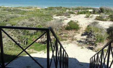 Terreno en venta en playa Sisal, Yucatán