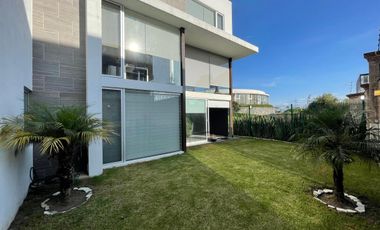 CASA EN VENTA EN PARQUE NILO LOMAS DE ANGELOPOLIS