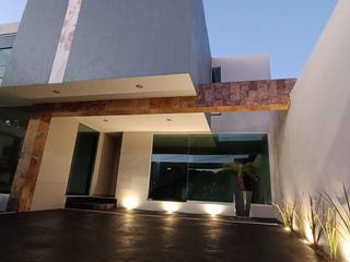 SE VENDE CASA EN FRACC LOMAS DEL SUR A 5 MIN DE PLAZA ALTOZANO MORELIA