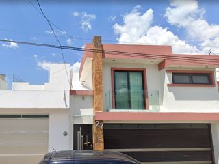 Casas en Fraccionamiento en Venta en Amado Nervo, Tepic | LAMUDI