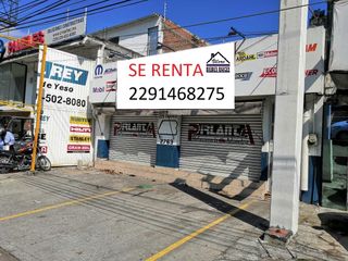 Local de 300 m² con punto de venta y almacen en Av. Ejercito Mexicano