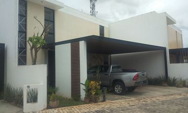 CASA EN VENTA 3 RECAMARAS 1 EN PLANTA BAJA  EN PRIVADA CON AMENIDADES