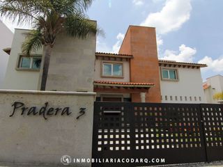 Casa de 4 recamaras  en Prado Largo, Zona Esmeralda