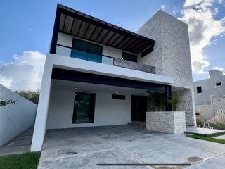 Casa en Venta en Mérida, Privada Unica Living ( Lote 4)