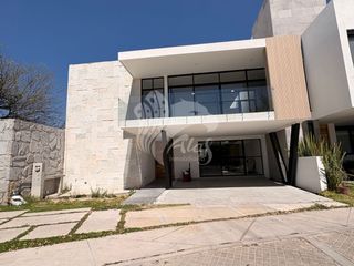 VIVE CON EXCLUSIVIDAD AL NORTE DE AGUASCALIENTES EN COTO 4 REC
