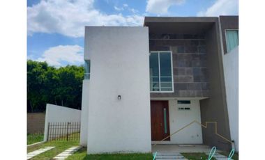 Casa En Venta En Fraccionamiento El Hallazgo En Zerezotla