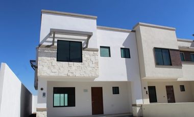 CASA EN VENTA EN EL REFUGIO DE 145 M2