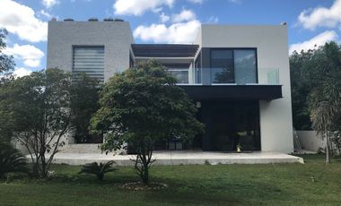 Casa en Venta en Yucatán Country Club