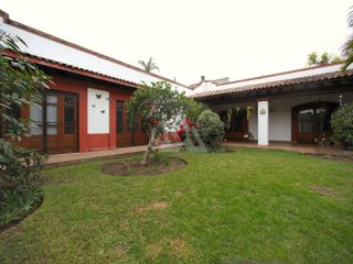 Casa Estilo Colonial en Venta, Lomas de Atzingo, Cuernavaca Morelos