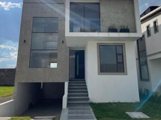 Casa en condominio - San Miguel Totocuitlapilco