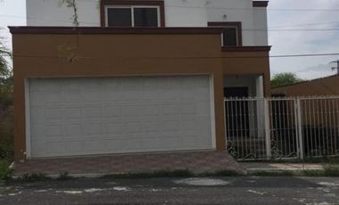 SE VENDE CASA EN PRIVADAS DE LAS LOMAS - Carretera Nacional en Santiago N.L.