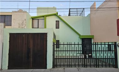 Casa amplia en venta en Fracc. Tres Puentes $2,390,000