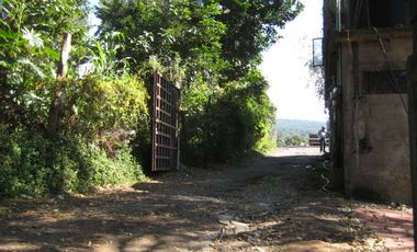 En VENTA terrenos totalmente planos casi a pie de carretera en Santa María Ahuacatitlán, Morelos