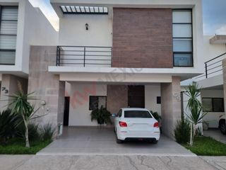 Se vende casa en sector Viñedos, Villa de las Palmas, Torreón