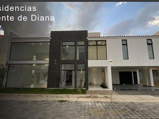 Casa en condominio - Santa María