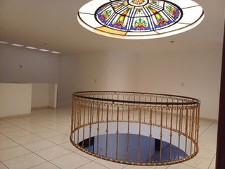 CASA ENORME 4REC.6BAÑ.FRENTEA"GALERIAS"$6,500