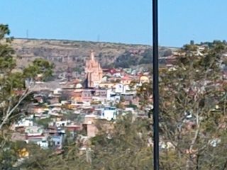 en venta lindo lote con vistas hermosas en San Miguel Allende
