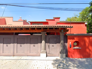 Casa en Remate con gran Jardín en Jurica, Queretaro