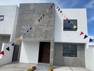 En venta casa nueva en La Cima 3 recàmaras amenidades vigilancia LP-24-1724