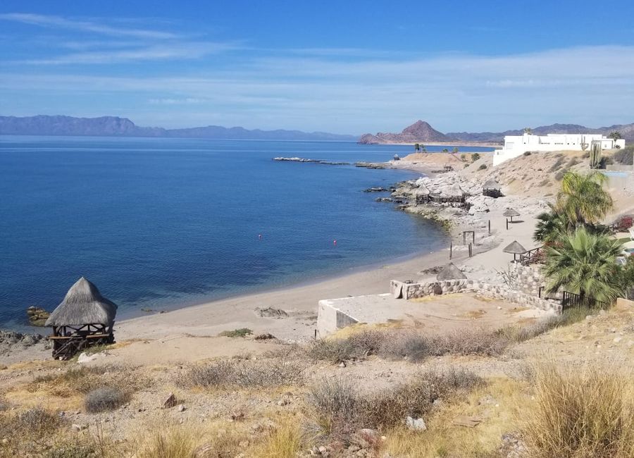 Lote residencial a orilla de playa en Kino Bay Estates